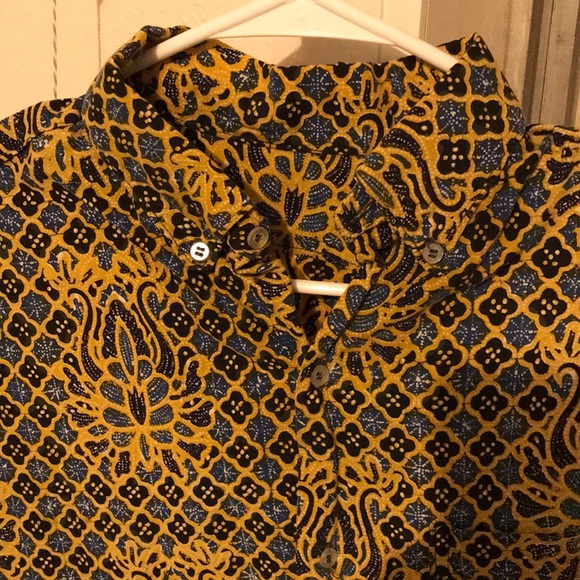 Button down top - Picture 3 of 3